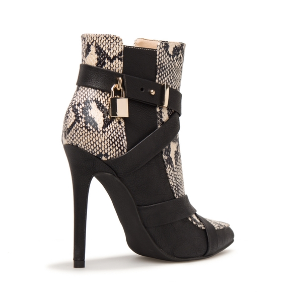 Snake Lock Bootie - Picture 3 of 5